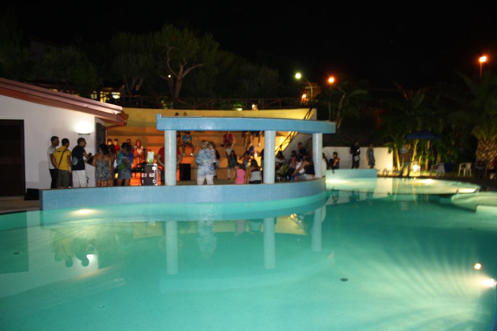 Residence Hotel La Taverna Capo Vaticano Exterior foto